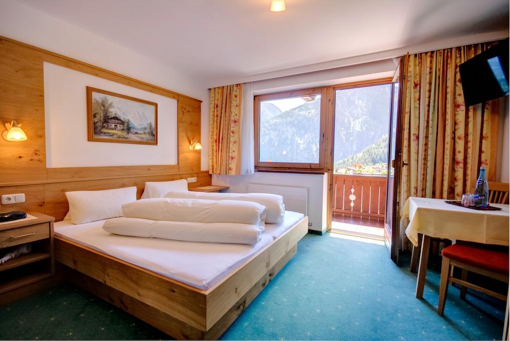 Roasnerhof Daire Finkenberg Dış mekan fotoğraf